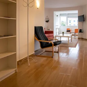 Spacious And Sunny - 10 Min From The Sea Estoril